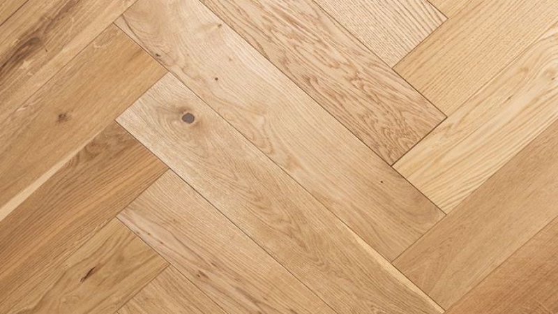 Europa Oak Herringbone Character